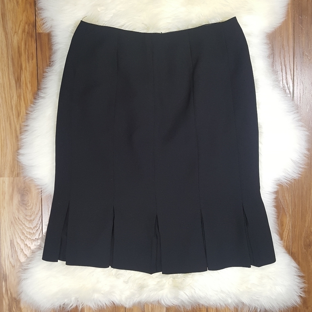 Black Kick Pleat Dress Skirt Size 6